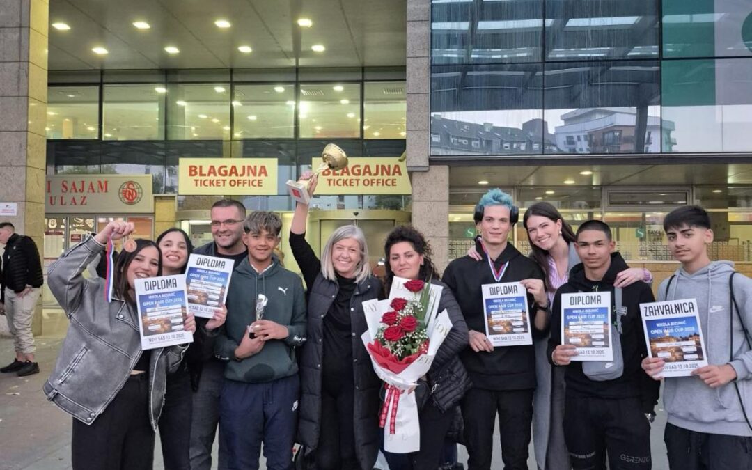 Прво место за школу „Вожд“ на такмичењу у Новом Саду