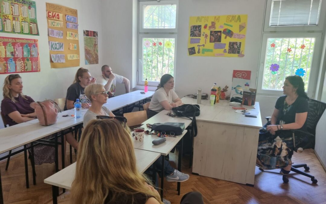 Презентација- искуствао са стручне посете Струковном центру Младински дом Јарше у Словенији.